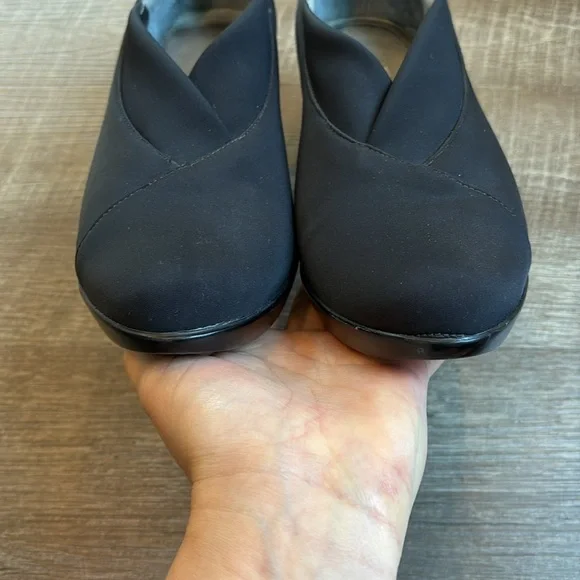 NAOT  Black Stretch  Heels Women’s 9 (EU40) - Picture 4 of 11